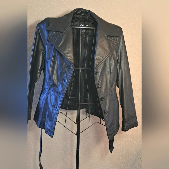 Womens Black Leather Jacket size large - Picture 1 of 8